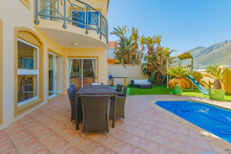To Let 3 Bedroom Property for Rent in Northshore Western Cape